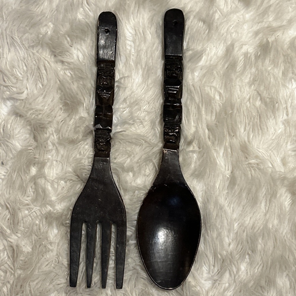 Vintage Carved Wood Monkey Pod Fork & Spoon Wall Decor Tiki Retro MCM Grannycore